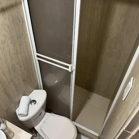 Apartamento Amoblado En Manga, Cerca Al Centro Historico De