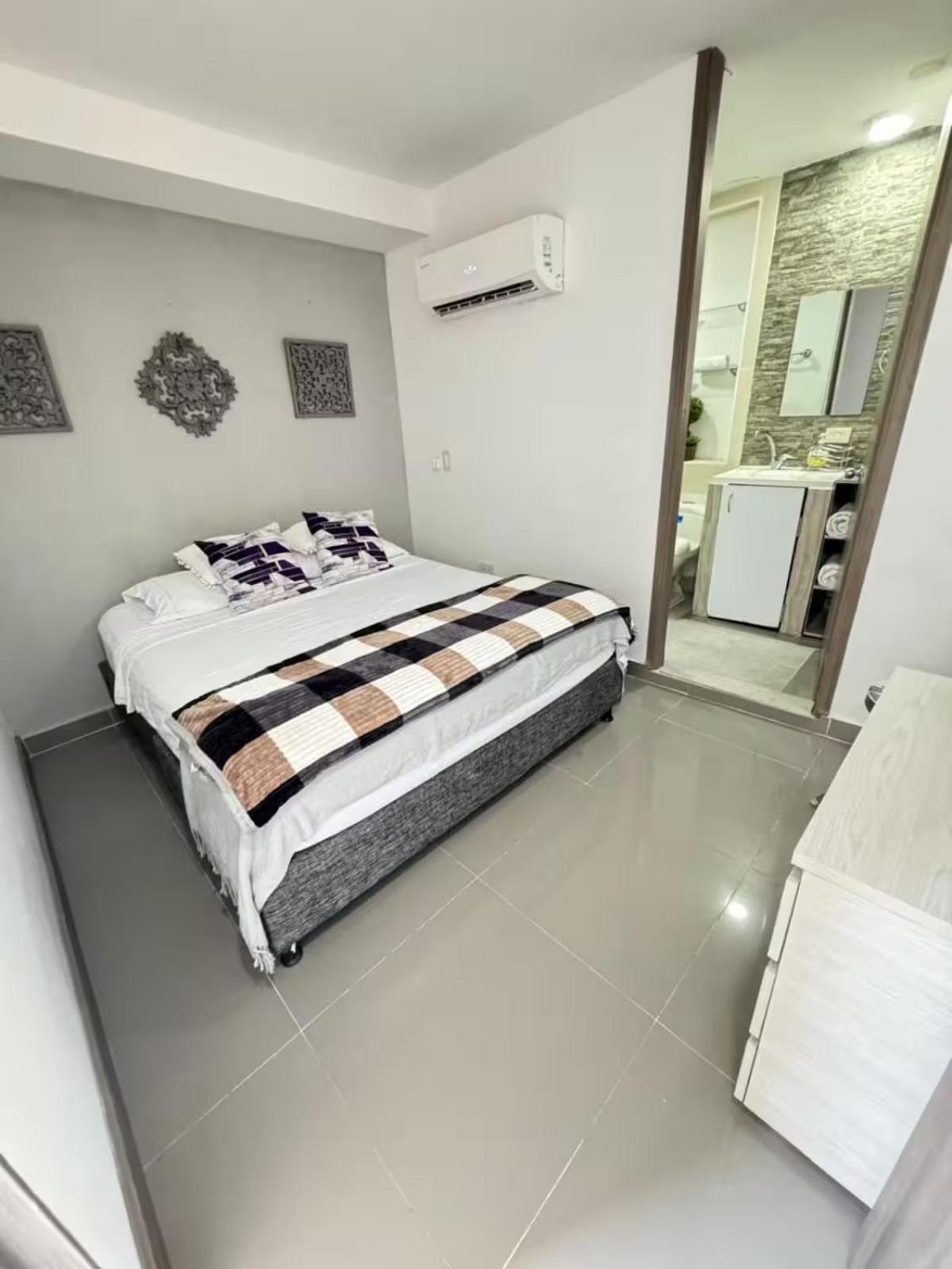 Apartamento Amoblado En Manga, Cerca Al Centro Historico De Cartagena